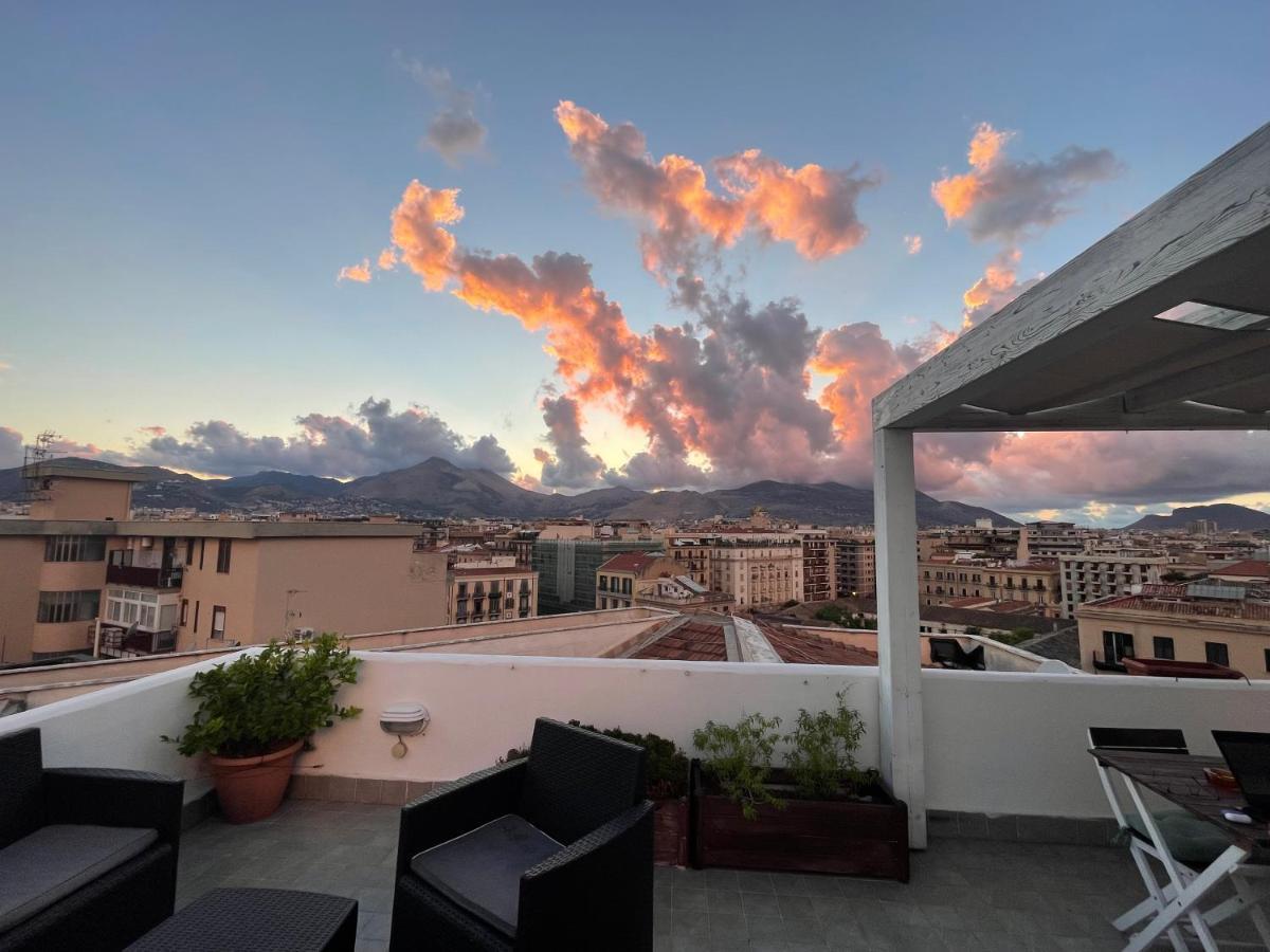 مبيت وإفطار La Terrazza Su باليرمو المظهر الخارجي الصورة
